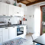 Acqua Chiara Beachfront プトゥツ・イドゥ