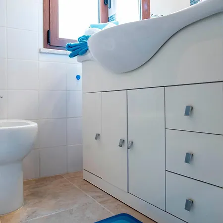 Holiday home Acqua Chiara Beachfront Putzu Idu