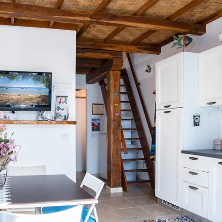 Acqua Chiara Beachfront בית נופש *