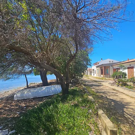 Acqua Chiara Beachfront * Putzu Idu